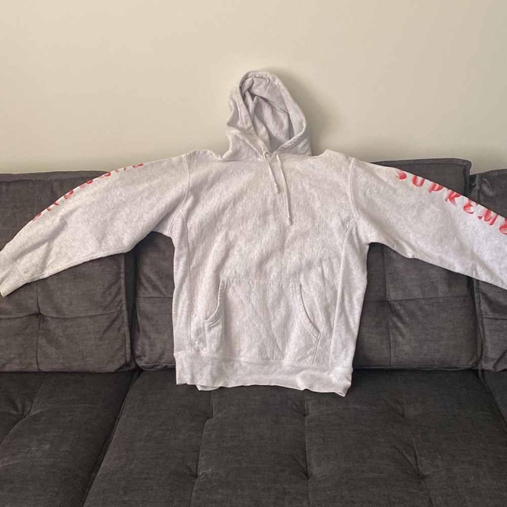 Supreme Hoodie